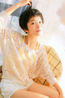 女生没有衣服是怎样的